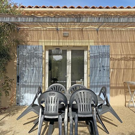 Villa Pleasant Gite, With Collective Heated Swimming Pool, In The Heart Of The Alpilles In Mouries, 4/6 People. Exterior foto